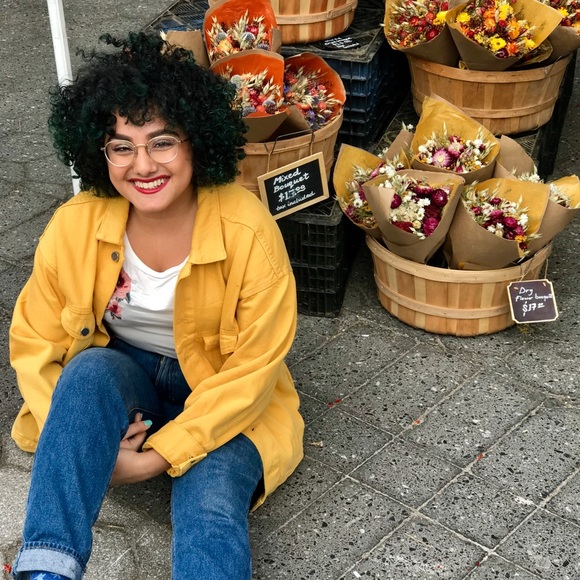 Meet your Posher, Ruth - Picture 1 of 1